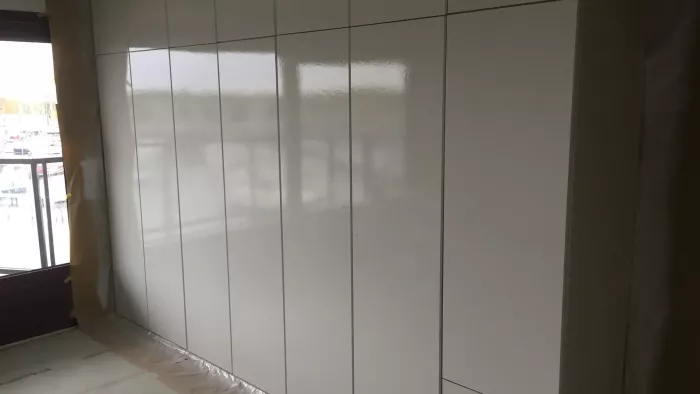 Kasten en Keuken mee laten spuiten